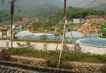 月牙泉温泉度假村第 4 张图片
