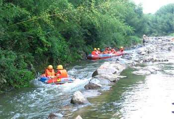 莫干山峡谷漂流第 5 张图片