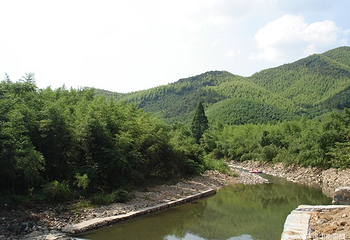 莫干山峡谷漂流第 3 张图片