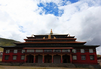 龙恩寺德尔文格萨尔文化史诗村第 1 张图片