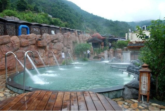 承天氡泉的门票,承天氡泉的观光,承天氡泉的一日游,去哪儿网qunar