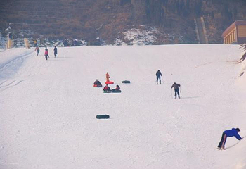 天谷旅游区滑雪场（原天然地下画廊滑雪场）第 11 张图片