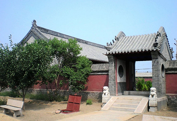 奉国寺第 2 张图片