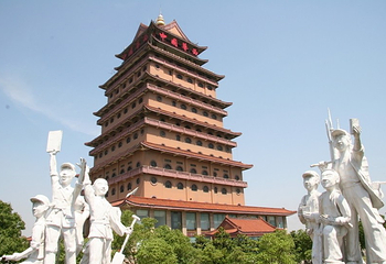 华西金塔第 1 张图片
