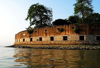 崖门胜景第 1 张图片