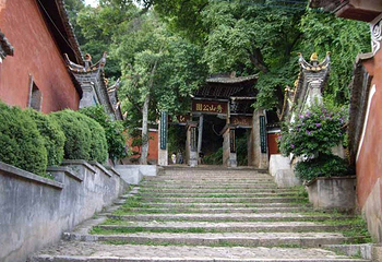 石屏秀山第 1 张图片