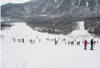梅花山庄滑雪场第 1 张图片