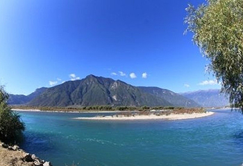 德木冷泉河第 1 张图片