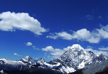 恰朗多吉雪山第 1 张图片