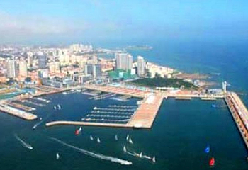 海鲨游艇海上观光船第 2 张图片