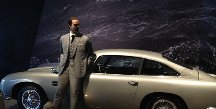 流金五十年007电影设计展