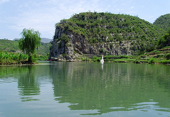 关山峡谷漂流第 2 张图片