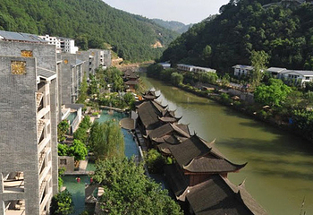 东温泉第 4 张图片