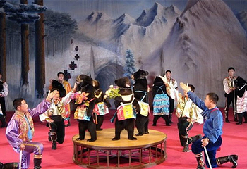 黑宝熊乐园第 4 张图片