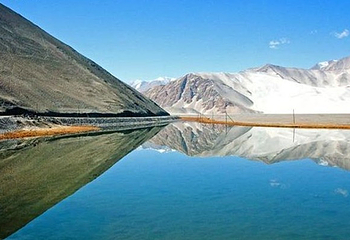新疆盐湖景区第 42 张图片