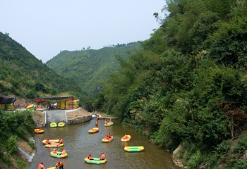 金兰龙王峡漂流第 8 张图片