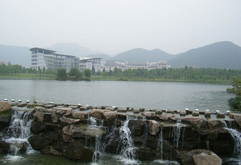 浙江大学第 2 张图片
