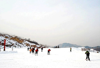 九顶塔滑雪场第 3 张图片