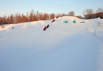 长春庙香山滑雪场第 5 张图片