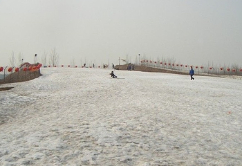 玉黛湖滑雪场第 9 张图片