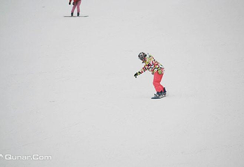 鸣山绿洲滑雪场第 5 张图片