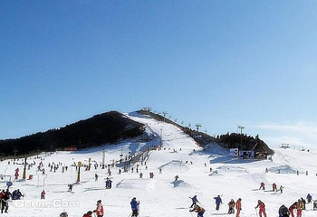 孤峰山国际滑雪场第 3 张图片
