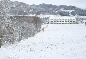 华天乌吉密滑雪场第 4 张图片