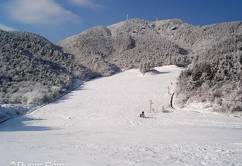 回龙山滑雪场第 2 张图片