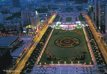 天河东站绿化广场第 1 张图片