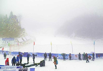 湖南东山峰云顶滑雪场第 5 张图片