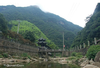夏霖九天银瀑风景区第 3 张图片