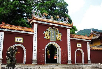 雪峰寺第 1 张图片