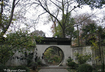 读书台第 1 张图片