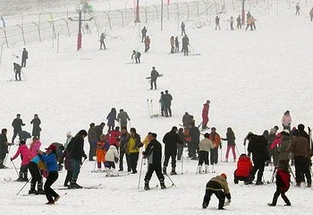 宝山滑雪场第 3 张图片