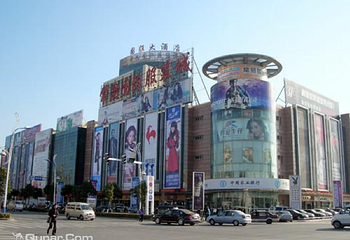 常熟服装城购物旅游区第 1 张图片