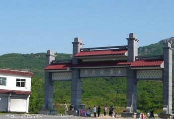 乌霞寺第 1 张图片