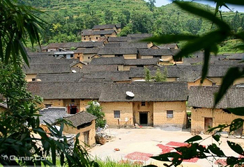 关田山苗寨第 1 张图片