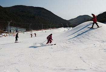 大围山滑雪场第 3 张图片