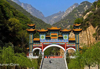 黑山大峡谷第 2 张图片