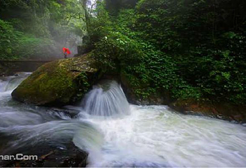 哀牢山红河谷旅游景区第 6 张图片
