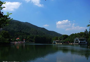 圭峰山旅游观光车第 2 张图片