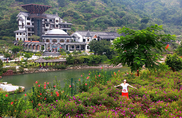 天露山半山温泉乐园(含大门票)