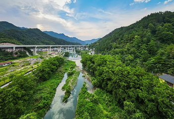 台州飞腾峡山泉漂流第 9 张图片