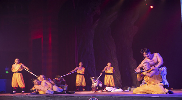 少林十三棍僧救唐王演出