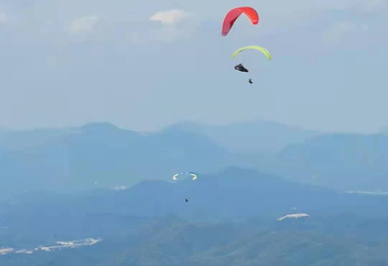安吉驭风铜锣山飞行营地第 3 张图片