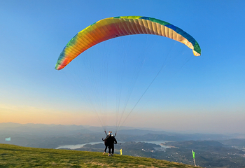 安吉驭风铜锣山飞行营地第 2 张图片
