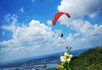六景霞义山滑翔伞基地第 3 张图片