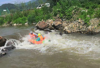 蛟河龙凤山庄漂流第 2 张图片