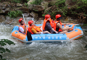 木兰神牛溪峡谷漂流第 11 张图片