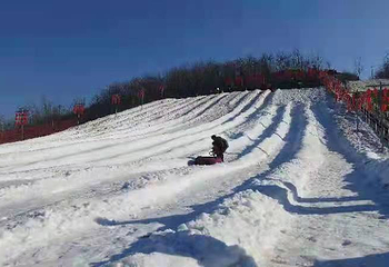 西白岸滑雪场第 3 张图片
